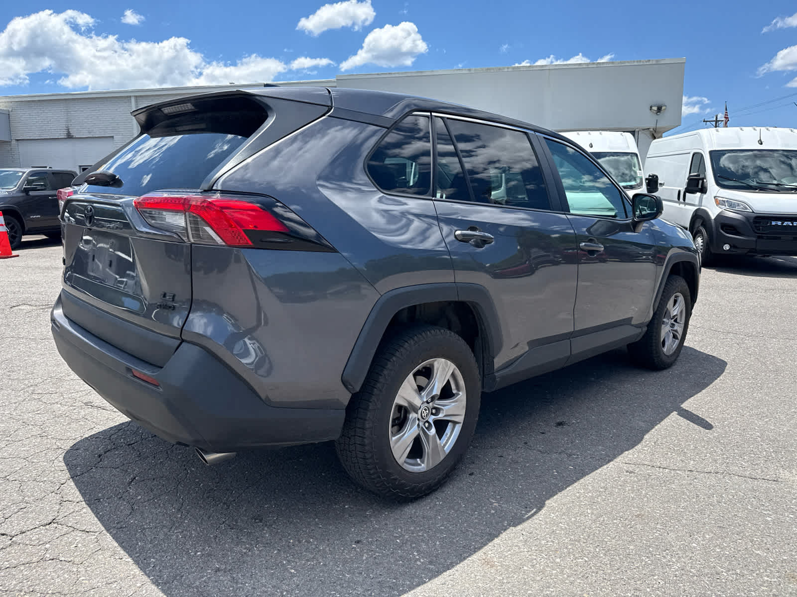 2022 Toyota RAV4 LE