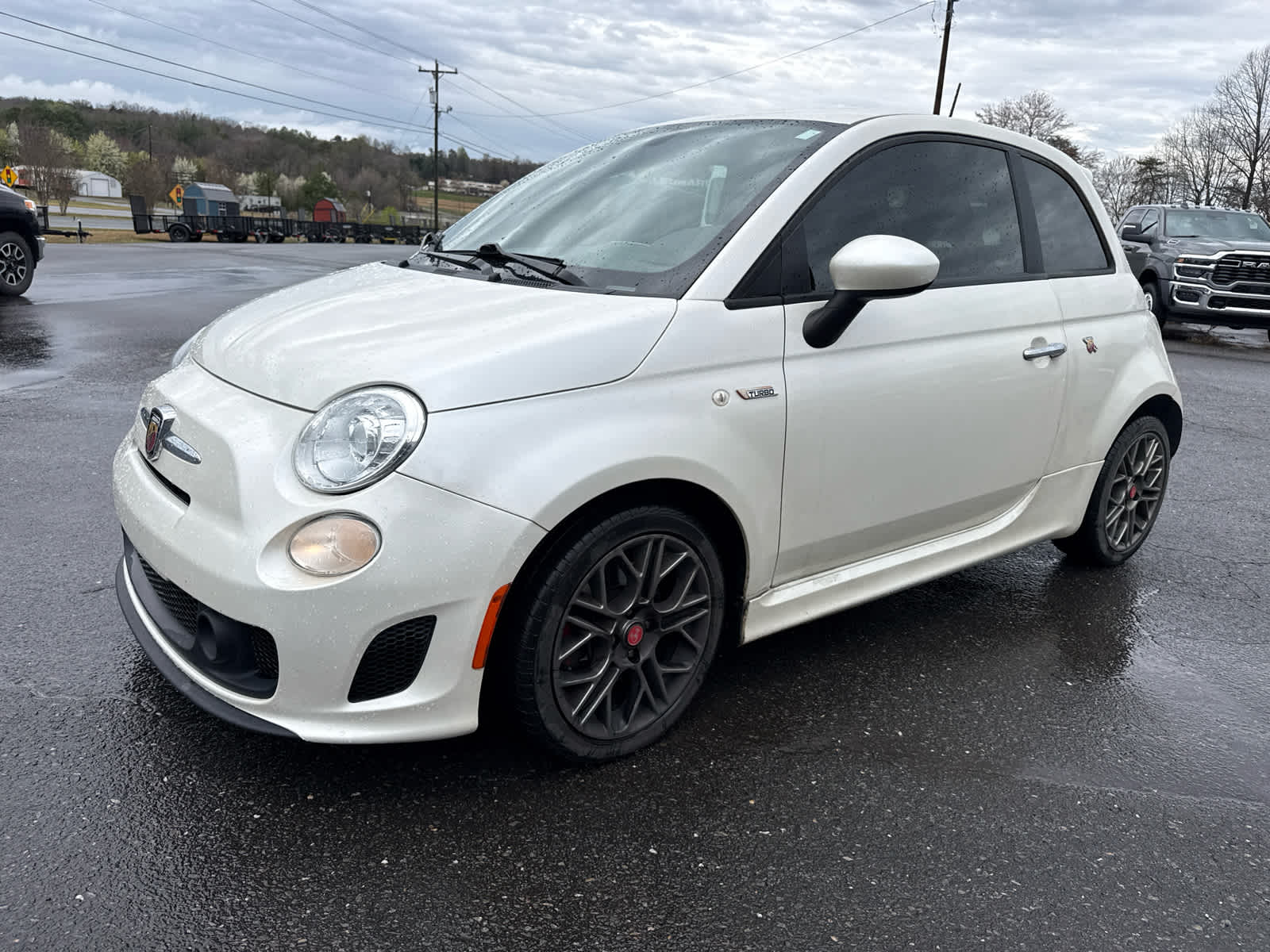 2017 FIAT 500 Abarth Base