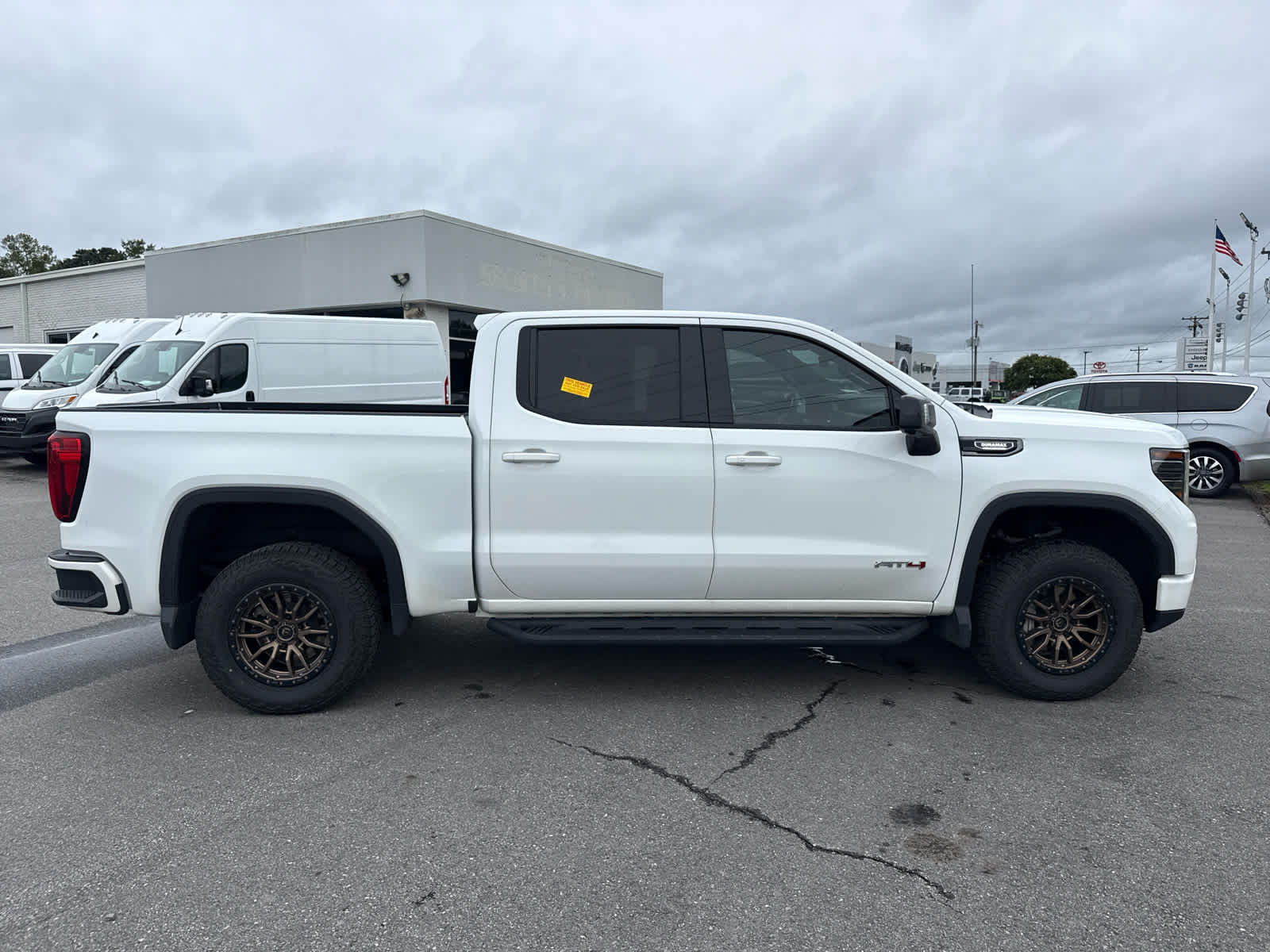 2024 GMC Sierra 1500 AT4