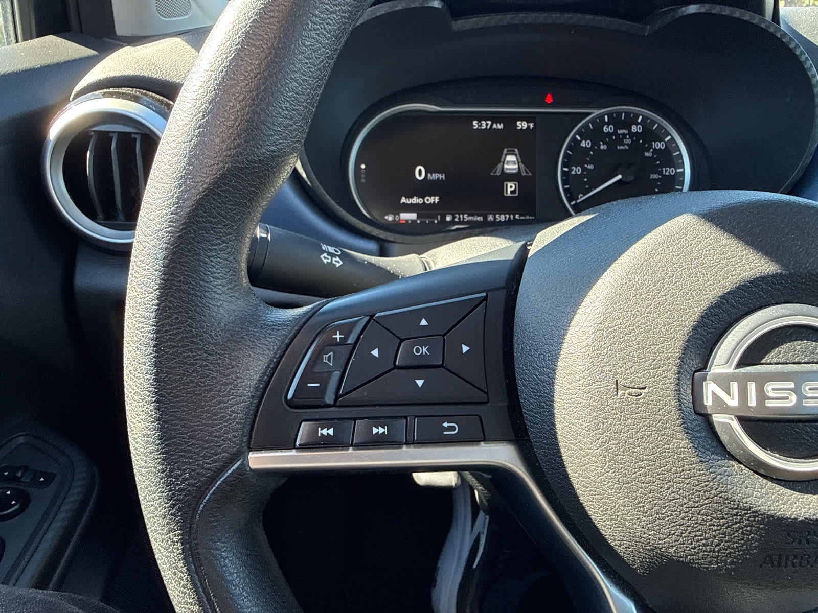 2025 Nissan Versa SV
