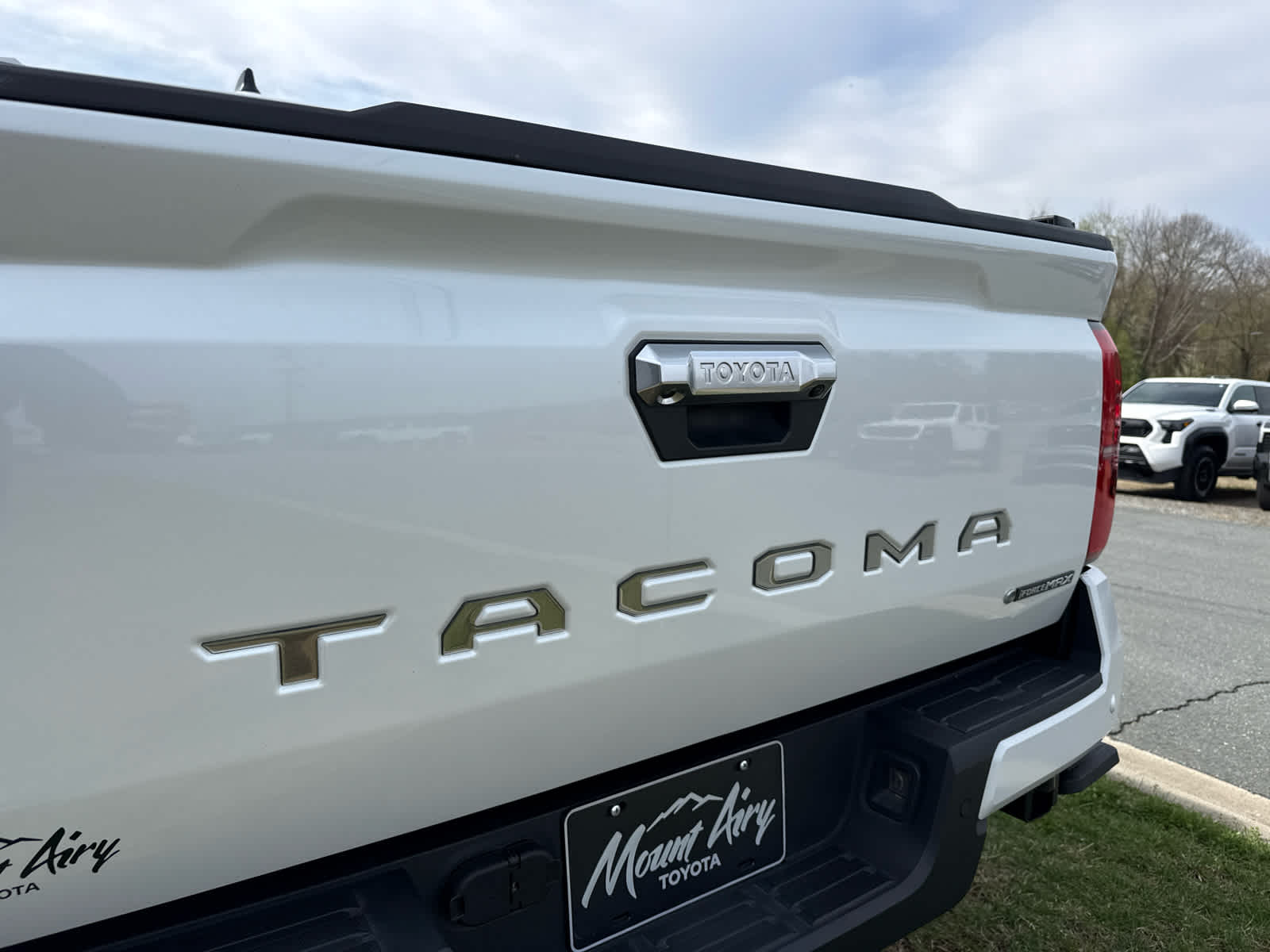 2024 Toyota Tacoma Limited Hybrid
