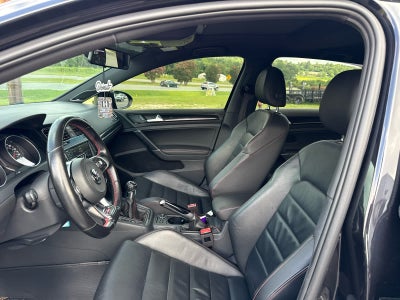 2017 Volkswagen Golf GTI SE