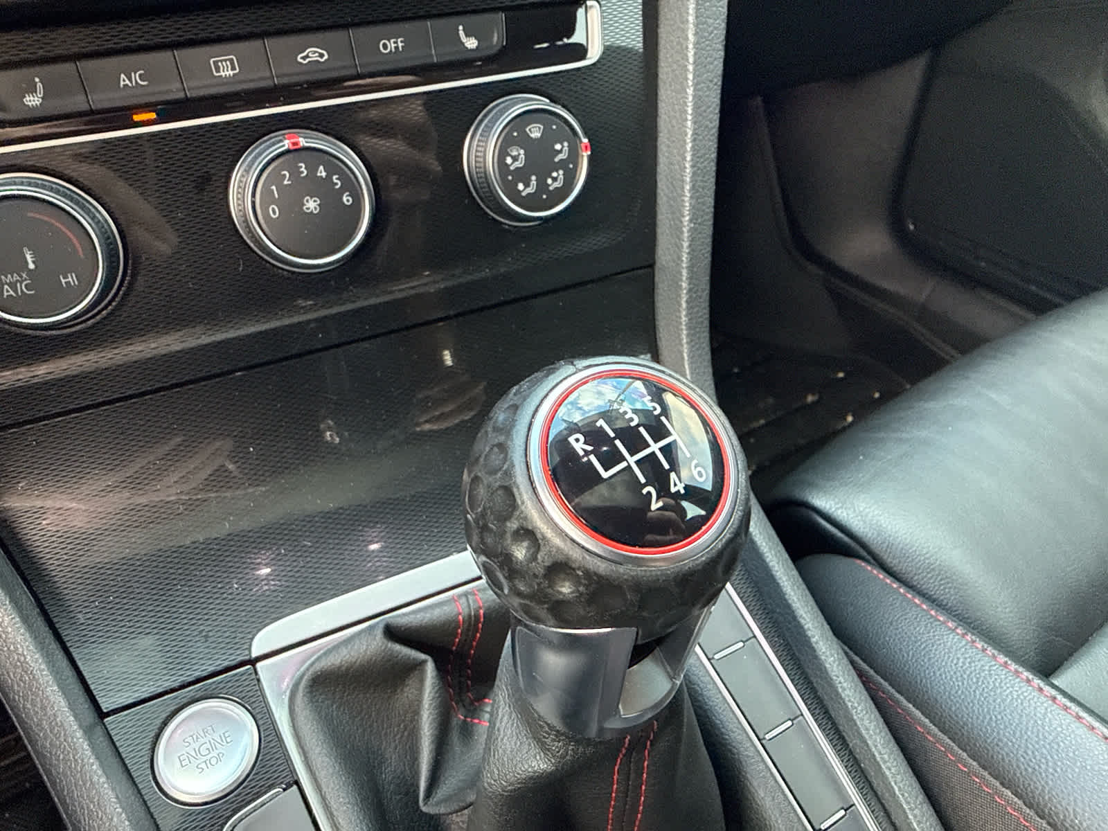 2017 Volkswagen Golf GTI SE