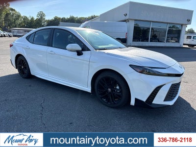 2025 Toyota Camry SE