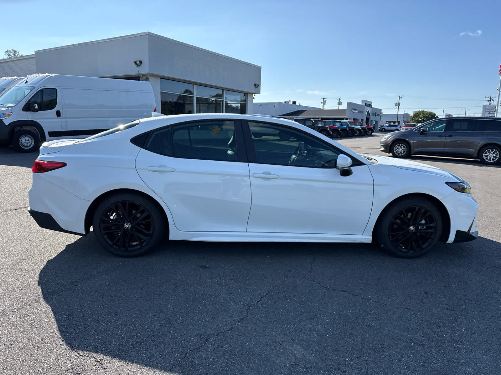 2025 Toyota Camry SE