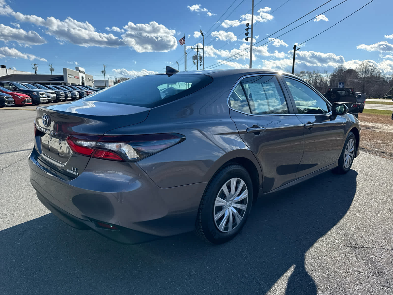 2024 Toyota Camry Hybrid LE