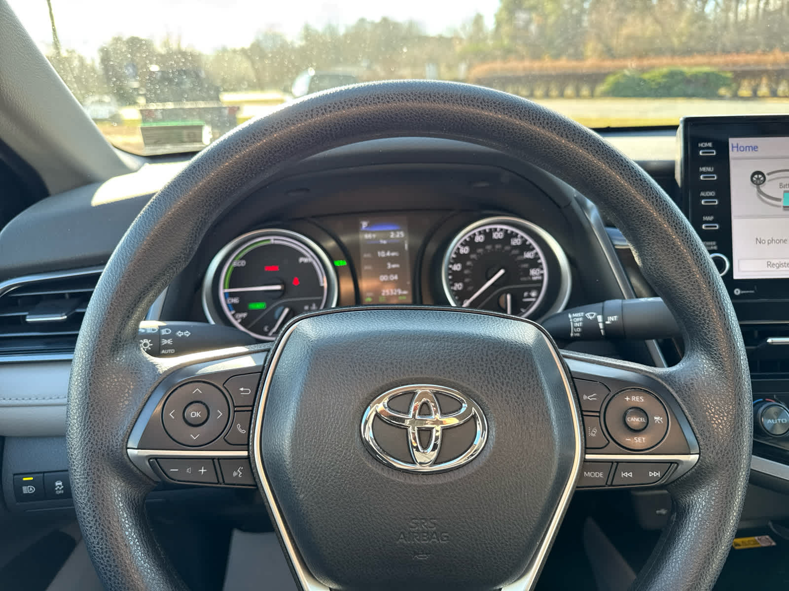 2024 Toyota Camry Hybrid LE