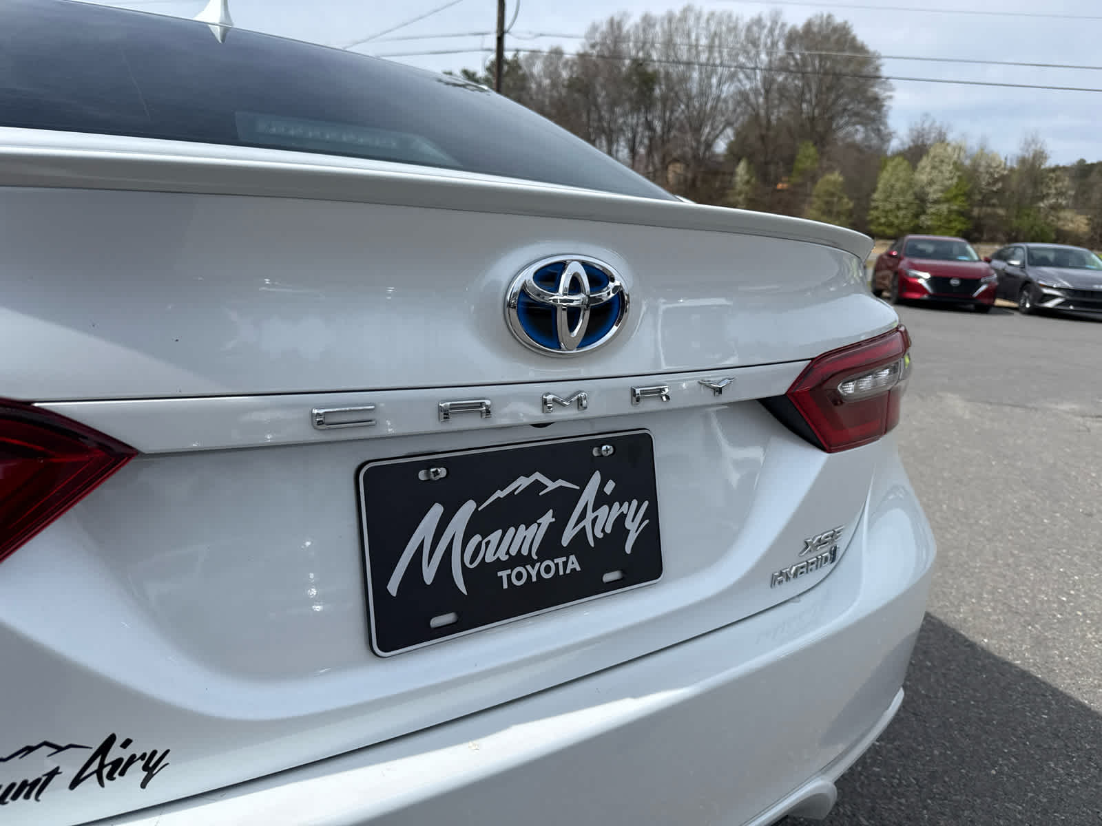 2024 Toyota Camry Hybrid XSE