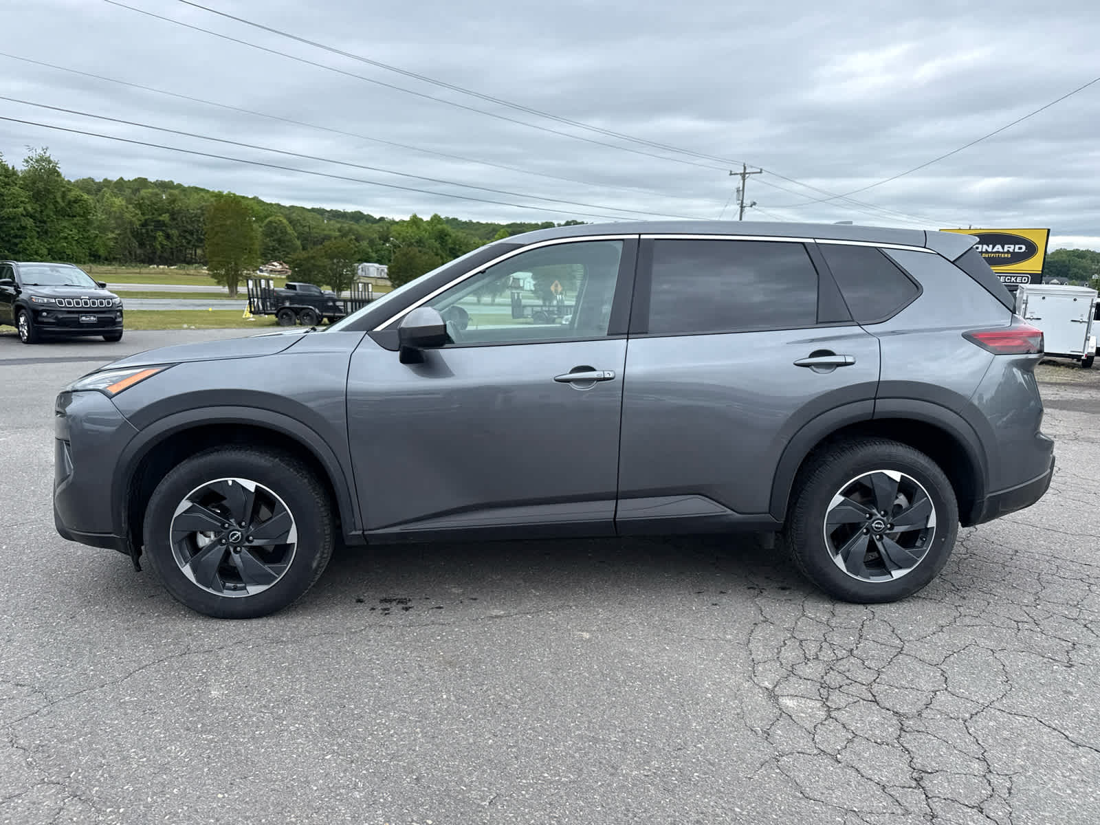 2025 Nissan Rogue SV
