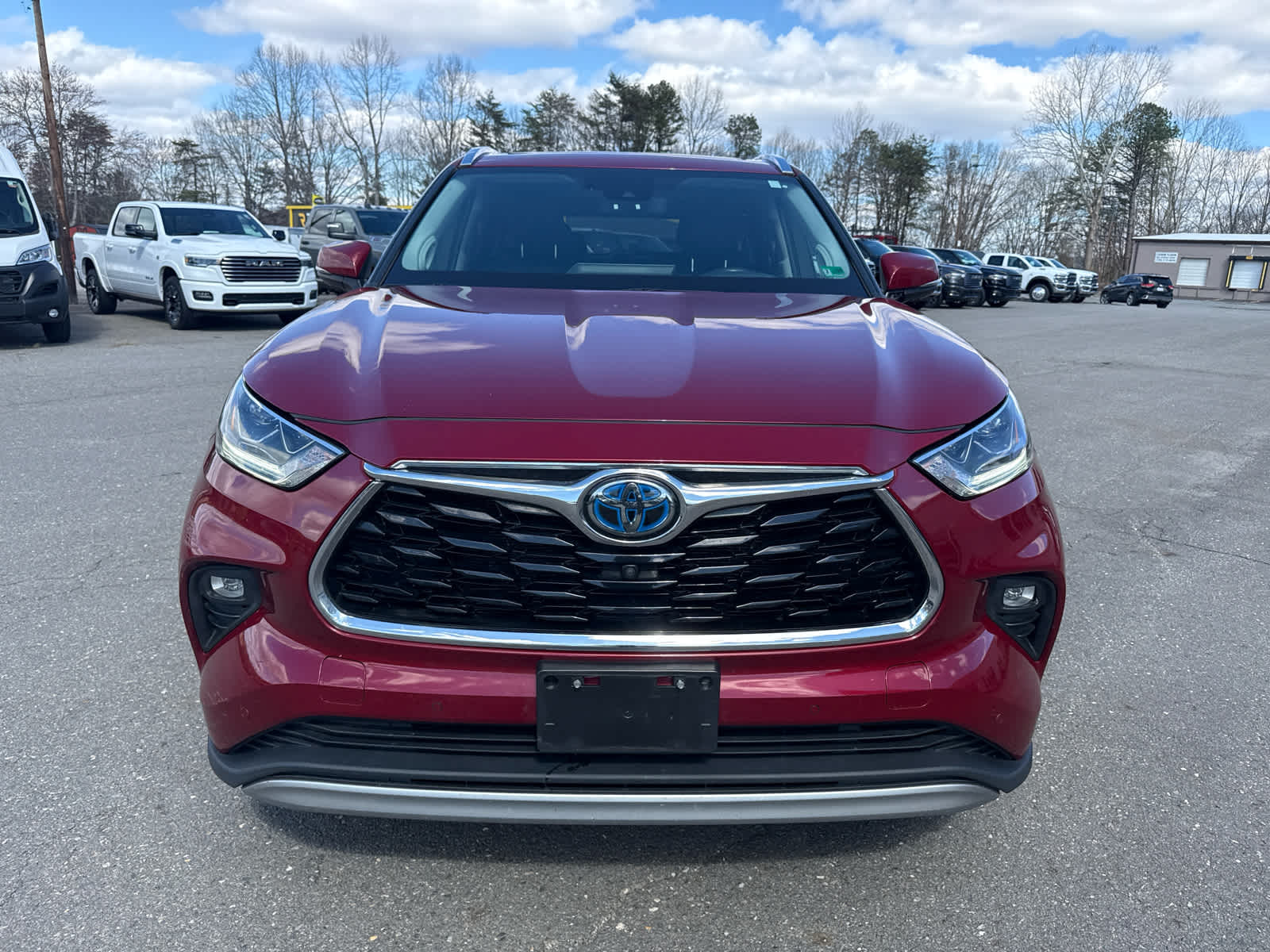2021 Toyota Highlander Hybrid Platinum