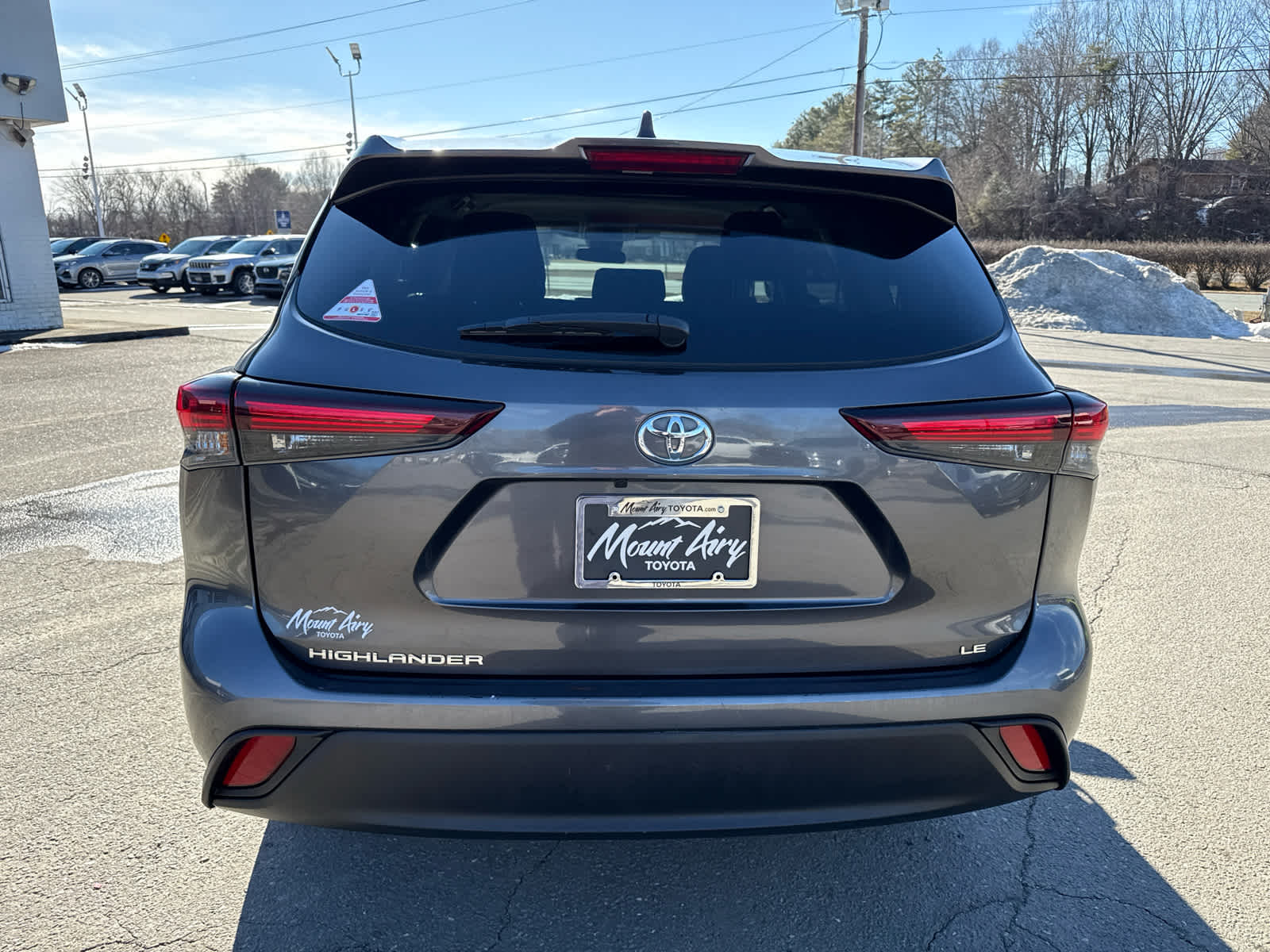 2024 Toyota Highlander LE