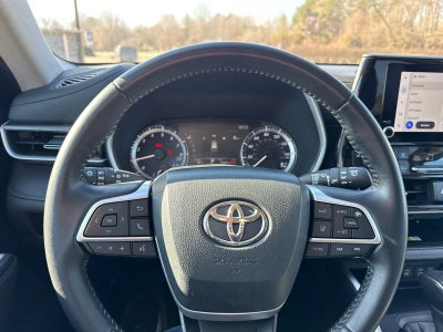 2024 Toyota Highlander XLE