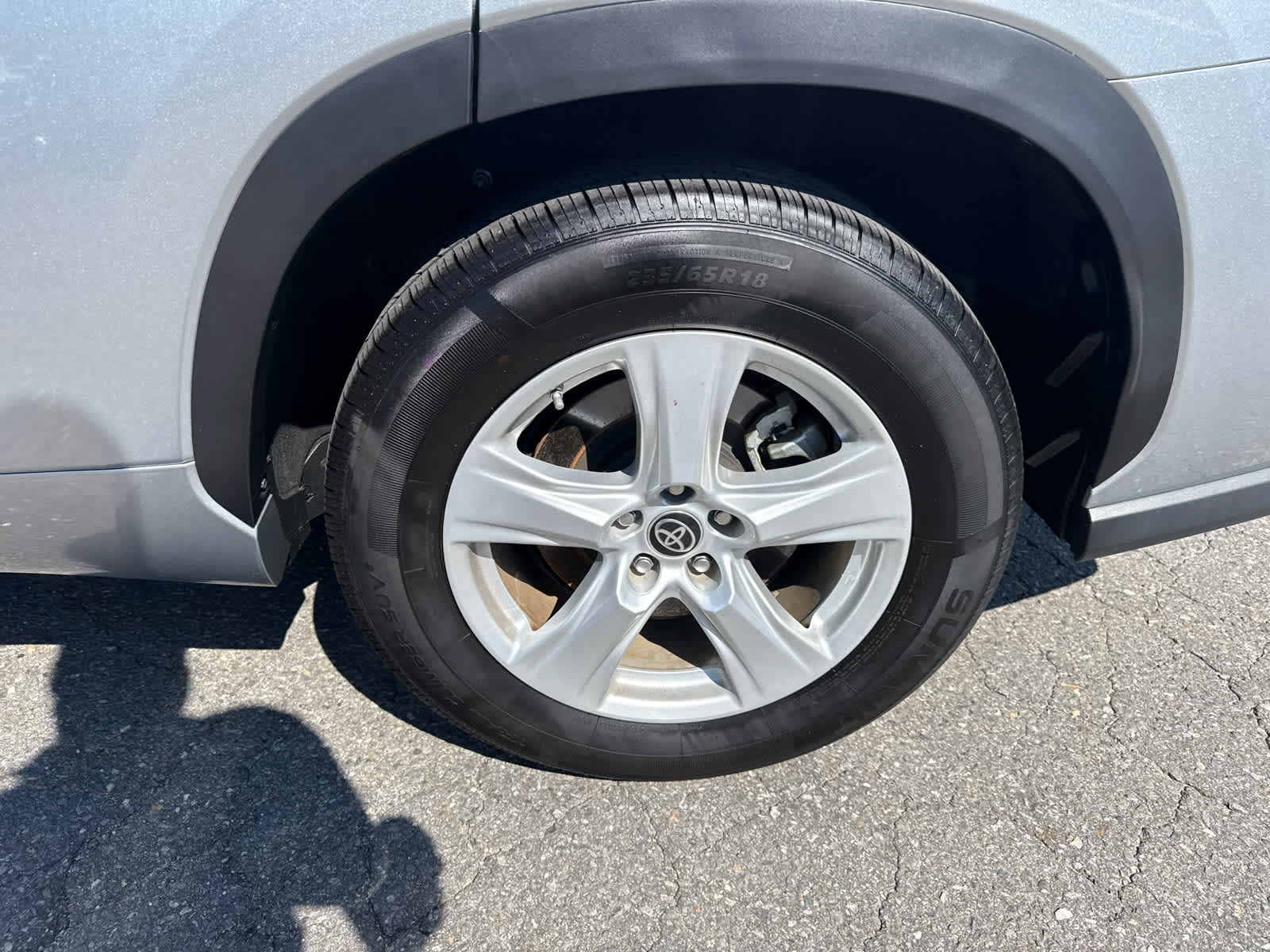 2023 Toyota Highlander L