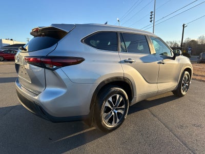 2025 Toyota Highlander XLE