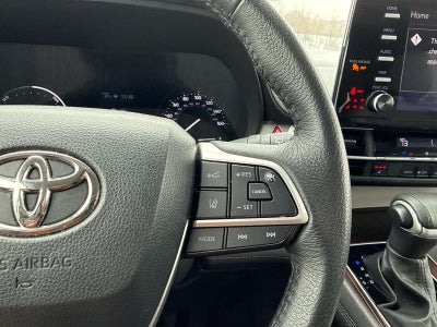 2023 Toyota Sienna XLE