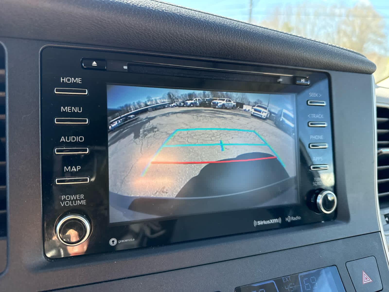 2020 Toyota Sienna XLE