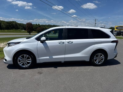 2026 Toyota Sienna Limited