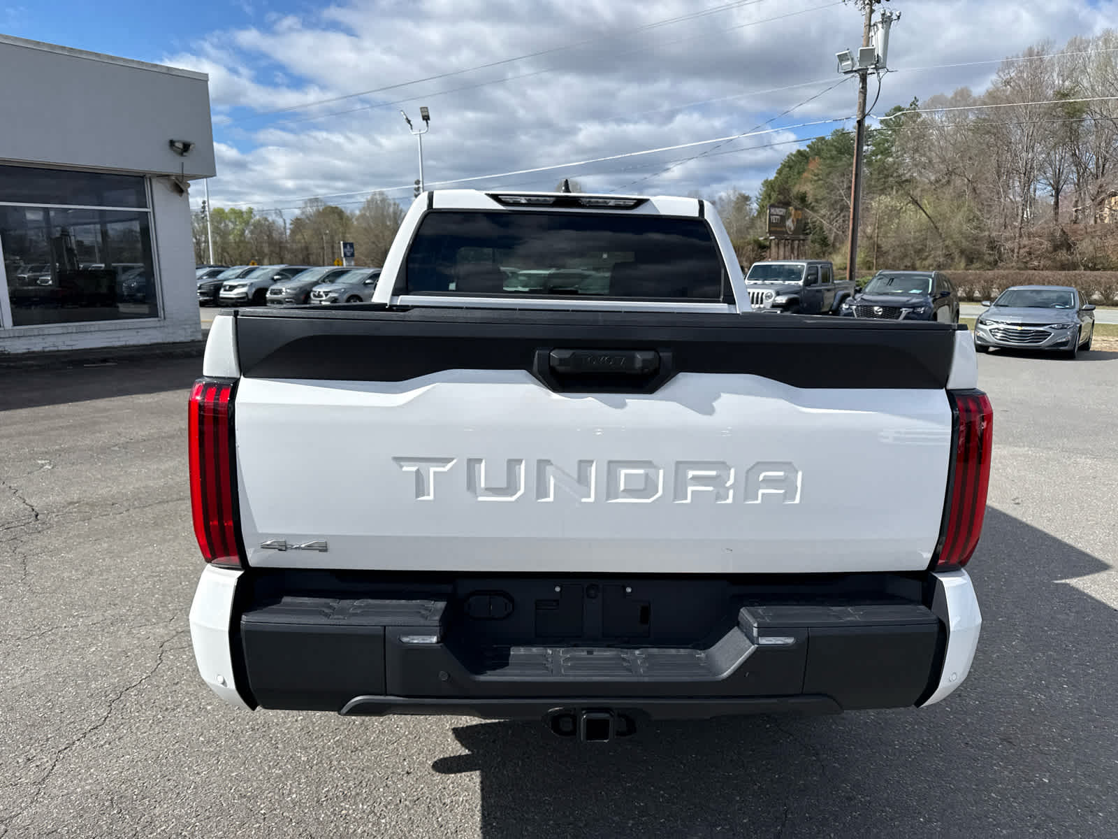 2025 Toyota Tundra SR5