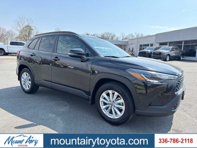 2024 Toyota Corolla Cross LE