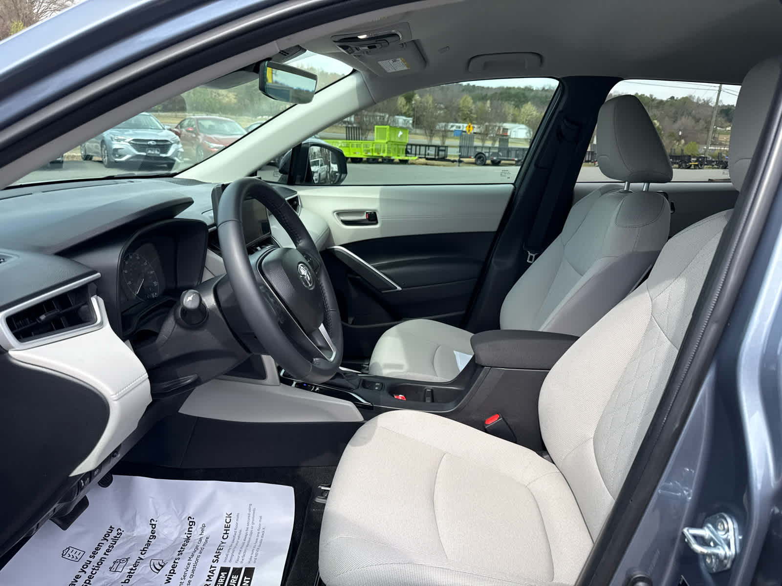 2025 Toyota Corolla Cross LE