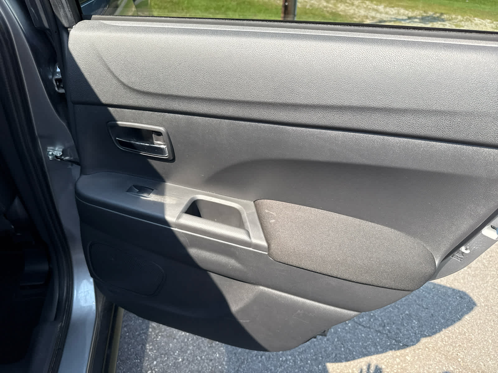 2024 Mitsubishi Outlander Sport ES