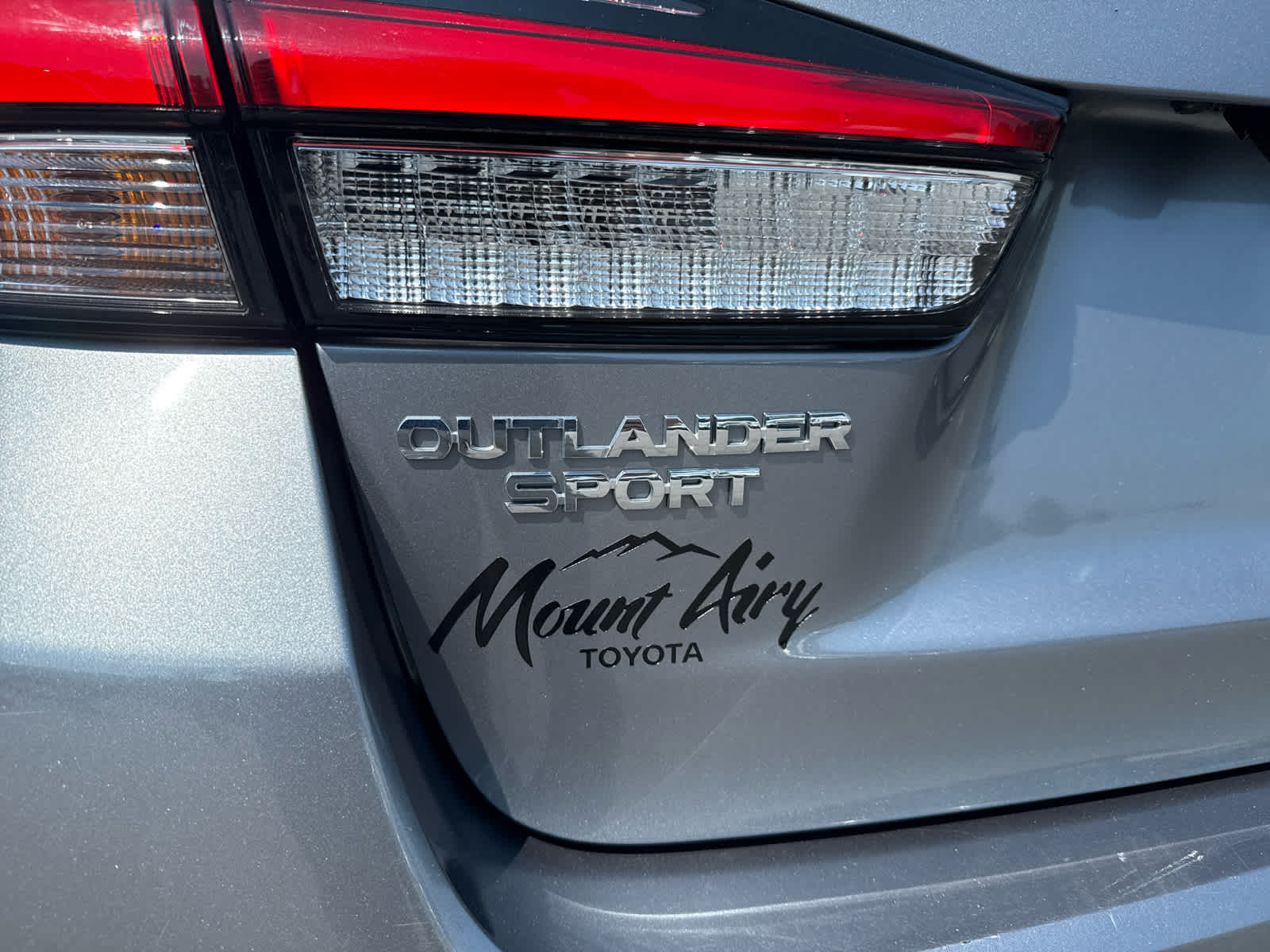 2024 Mitsubishi Outlander Sport ES
