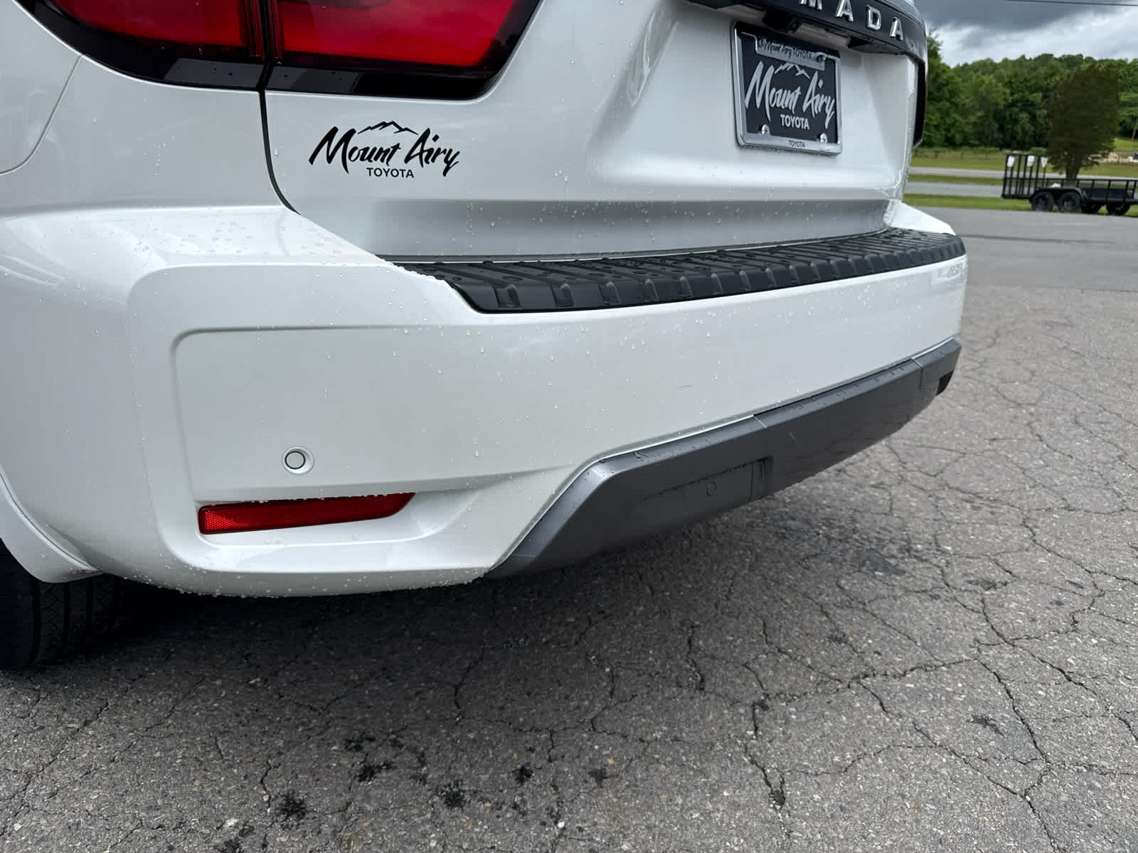 2024 Nissan Armada SV