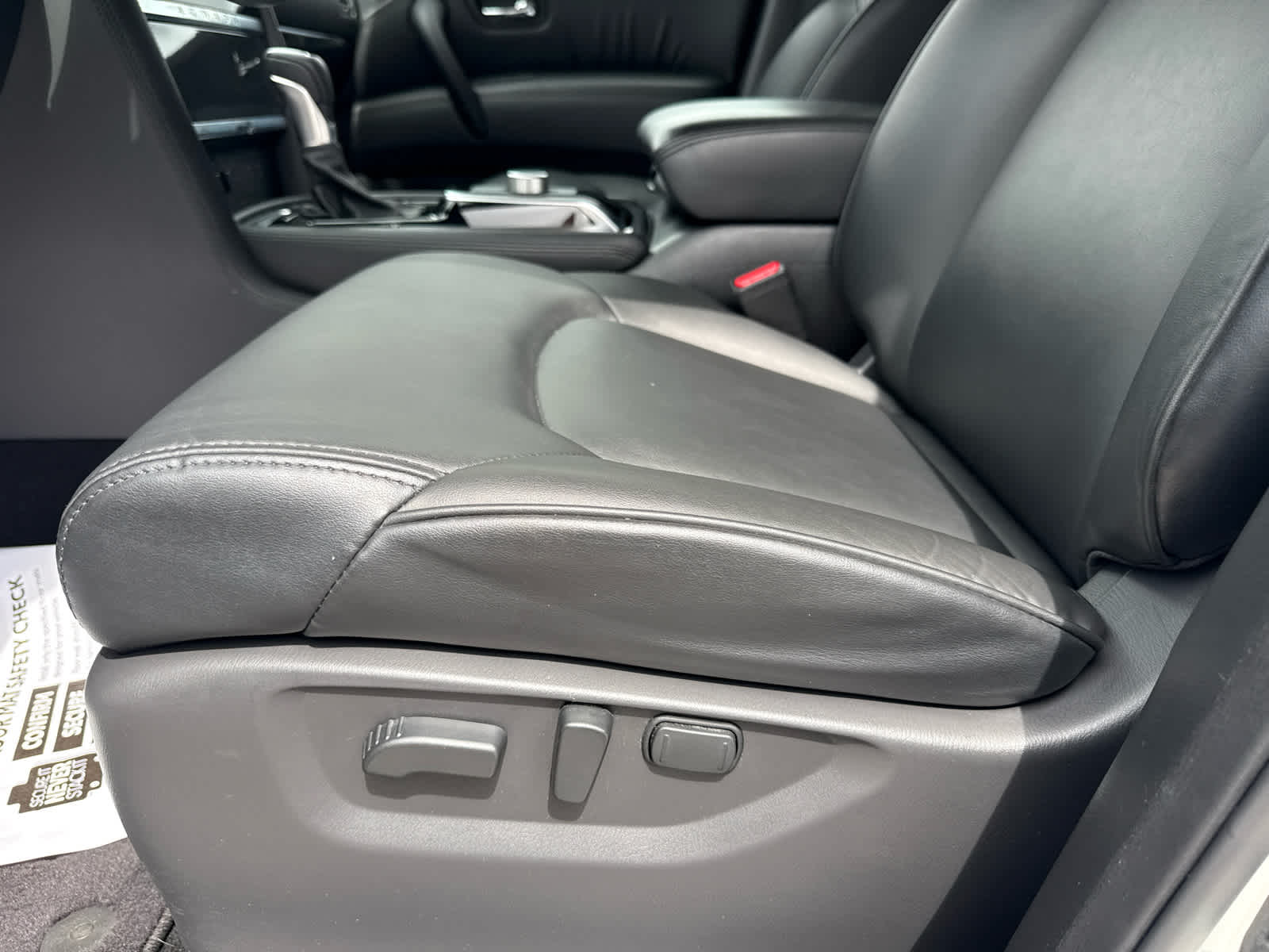 2024 Nissan Armada SV