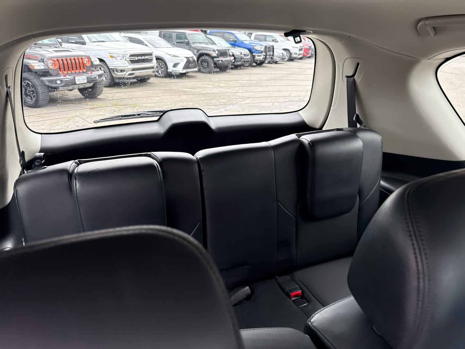 2024 Nissan Armada SV