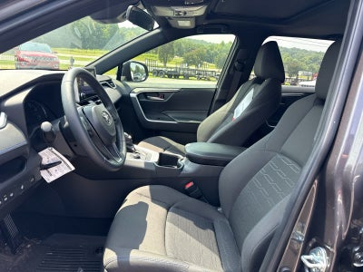 2025 Toyota RAV4 Hybrid SE