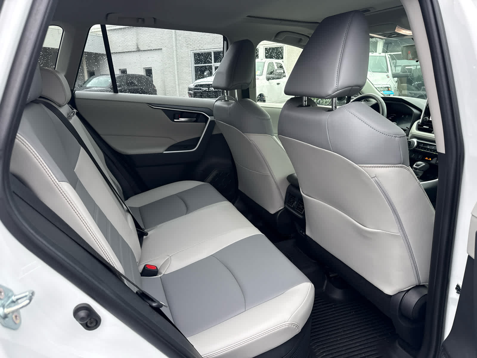 2025 Toyota RAV4 Hybrid XLE Premium
