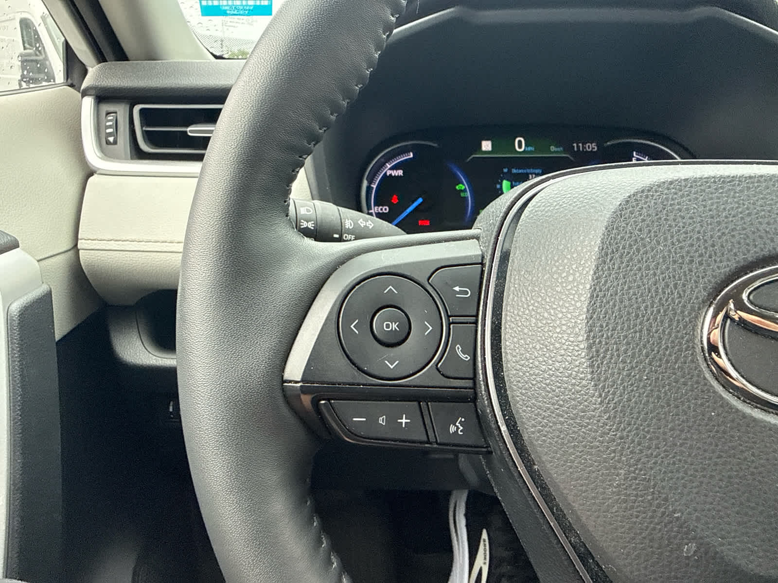 2025 Toyota RAV4 Hybrid XLE Premium