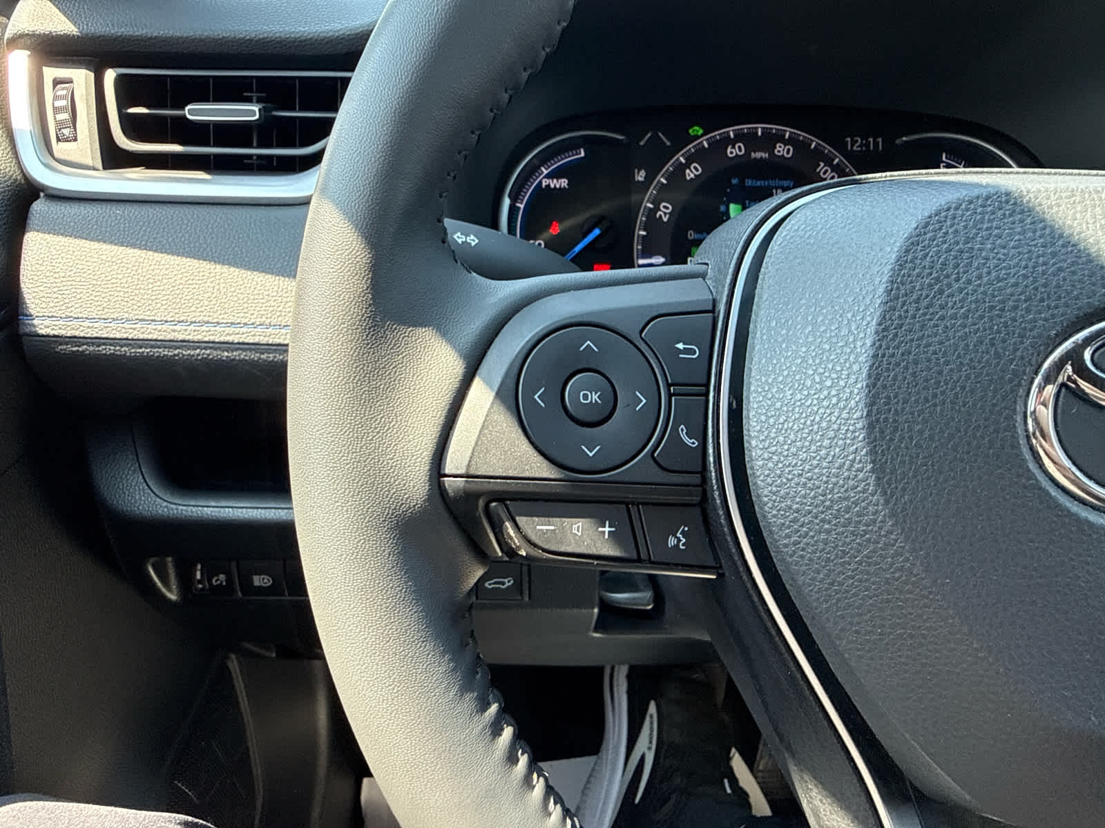 2025 Toyota RAV4 Hybrid XSE