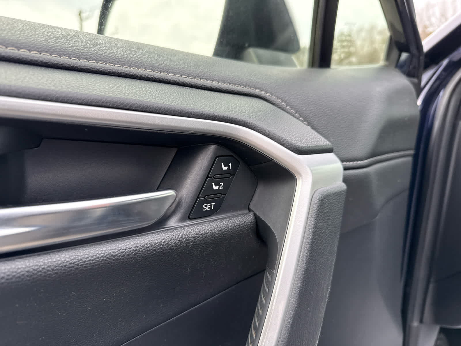 2022 Toyota RAV4 Limited