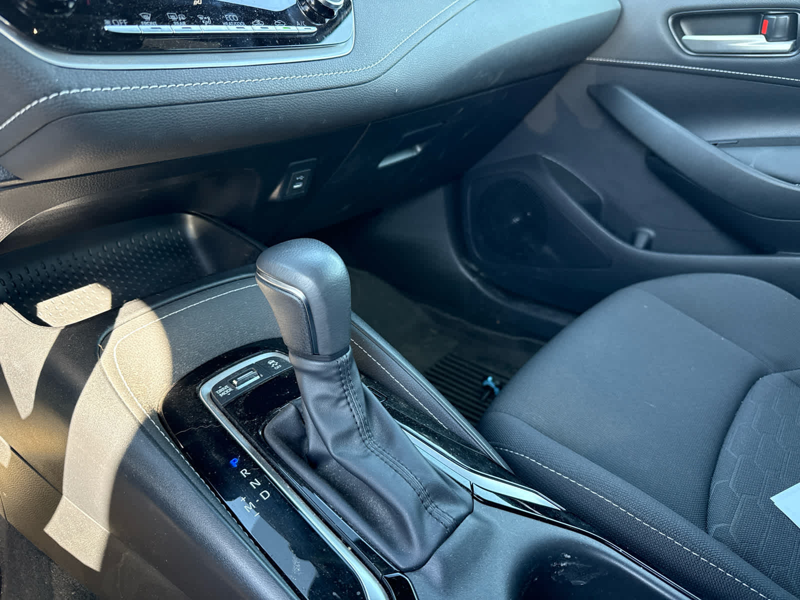 2024 Toyota Corolla Hatchback SE