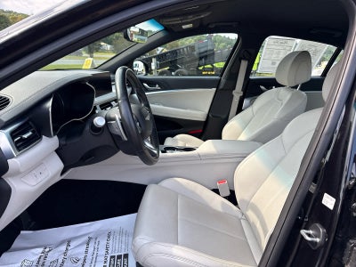 2024 Genesis G70 2.5T