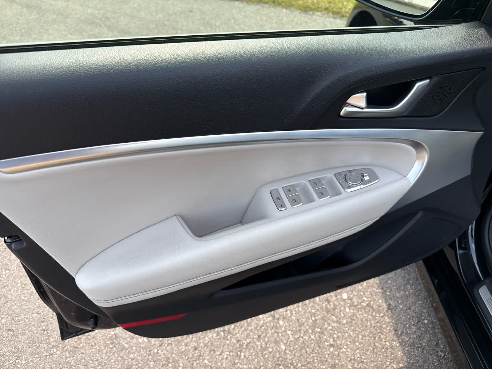 2024 Genesis G70 2.5T