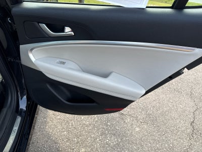 2024 Genesis G70 2.5T