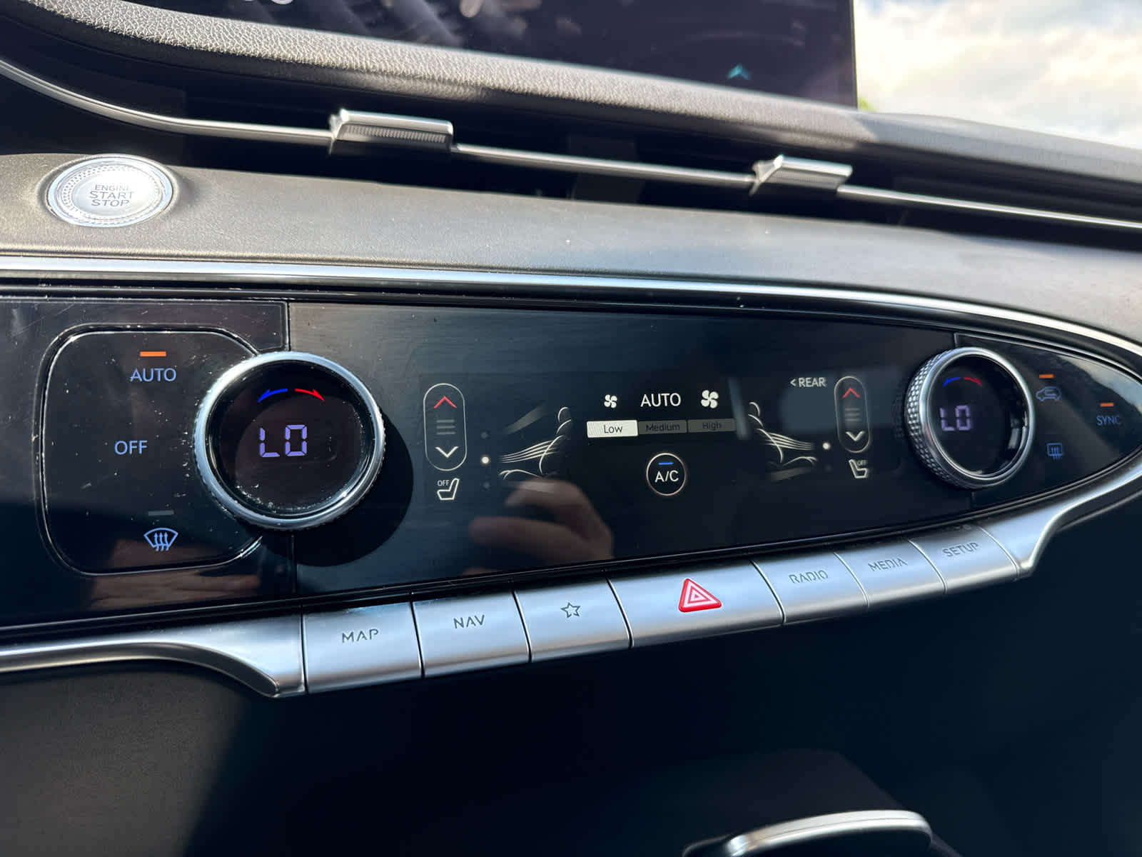 2025 Genesis GV70 2.5T