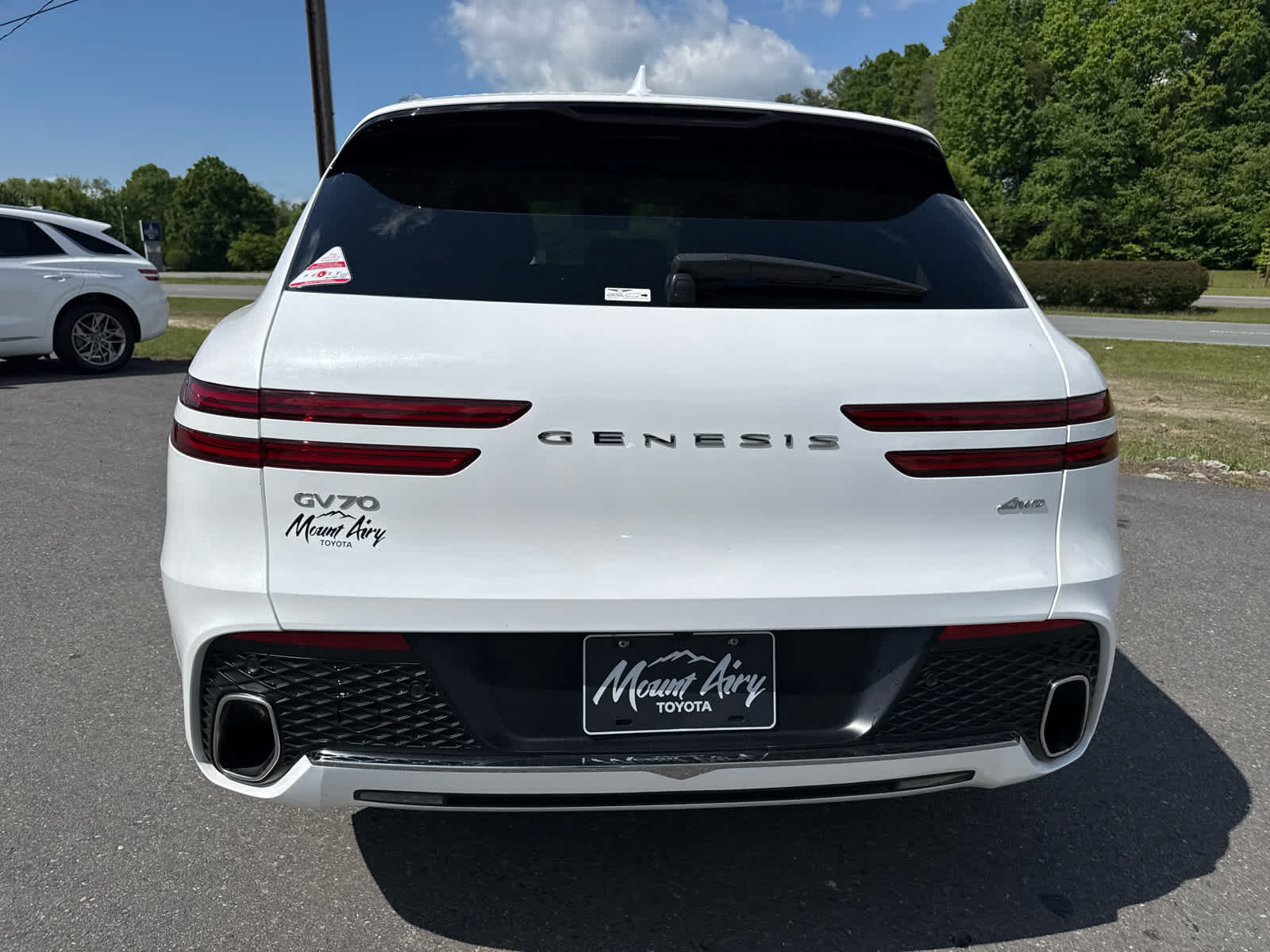 2025 Genesis GV70 2.5T