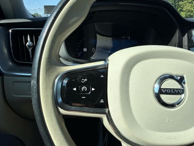 2024 Volvo XC60 Core Dark Theme