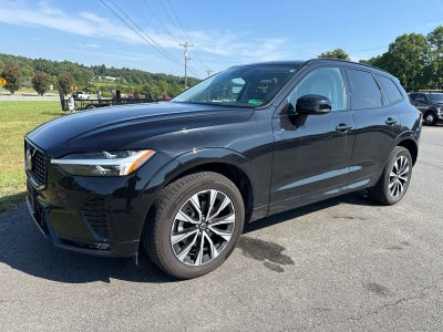 2024 Volvo XC60 Core Dark Theme