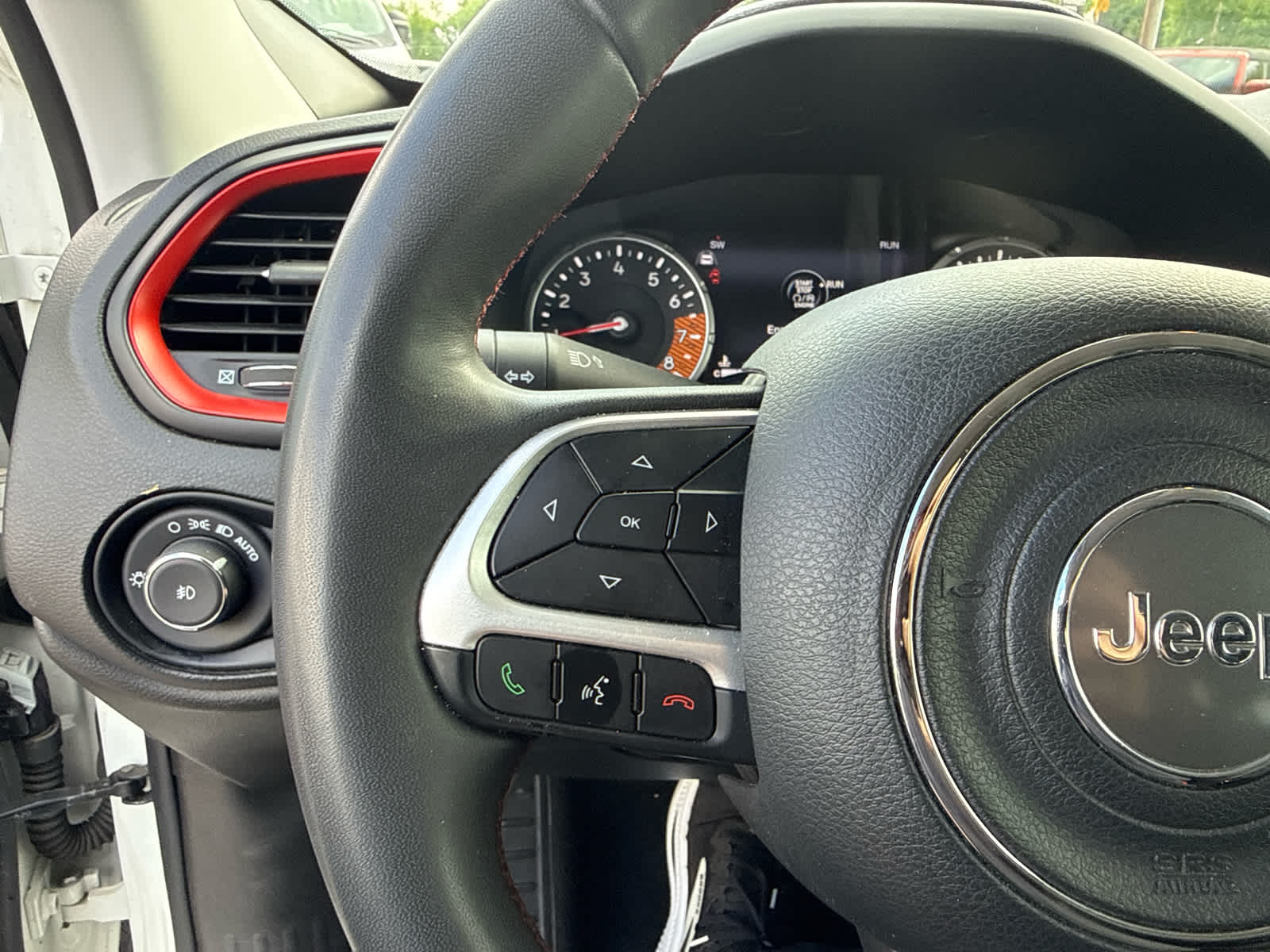 2023 Jeep Renegade Trailhawk