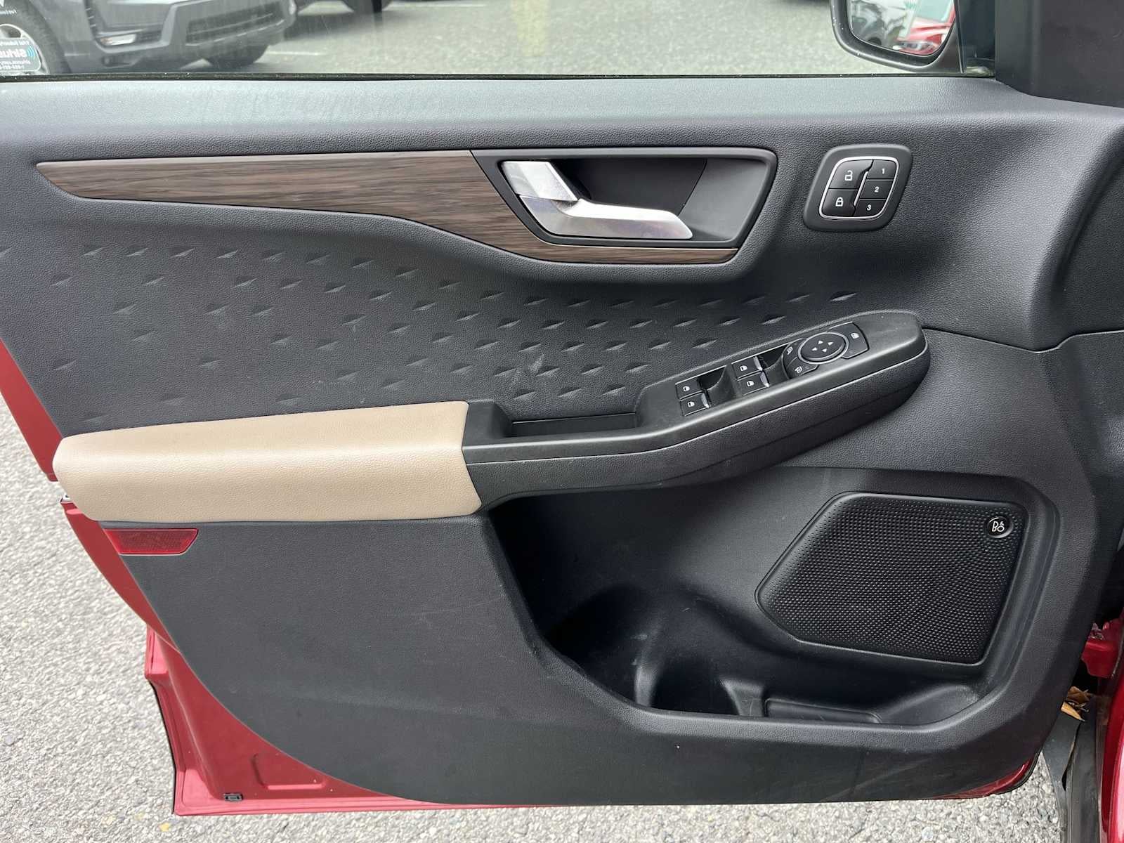 2020 Ford Escape Titanium Hybrid