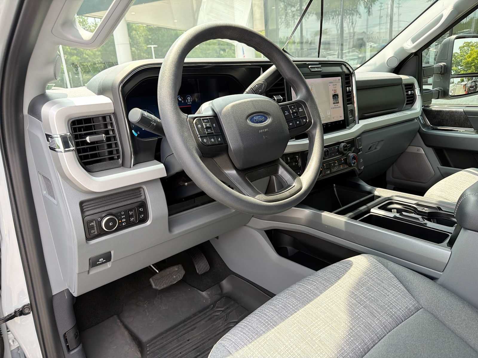 2026 Ford Super Duty F-350 SRW Pickup XLT