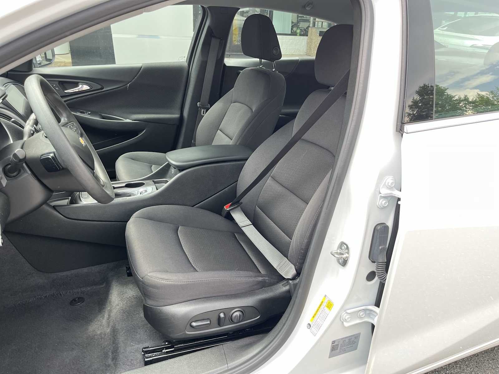 2023 Chevrolet Malibu LS