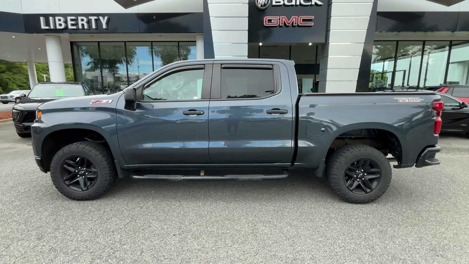 2021 Chevrolet Silverado 1500 Custom Trail Boss