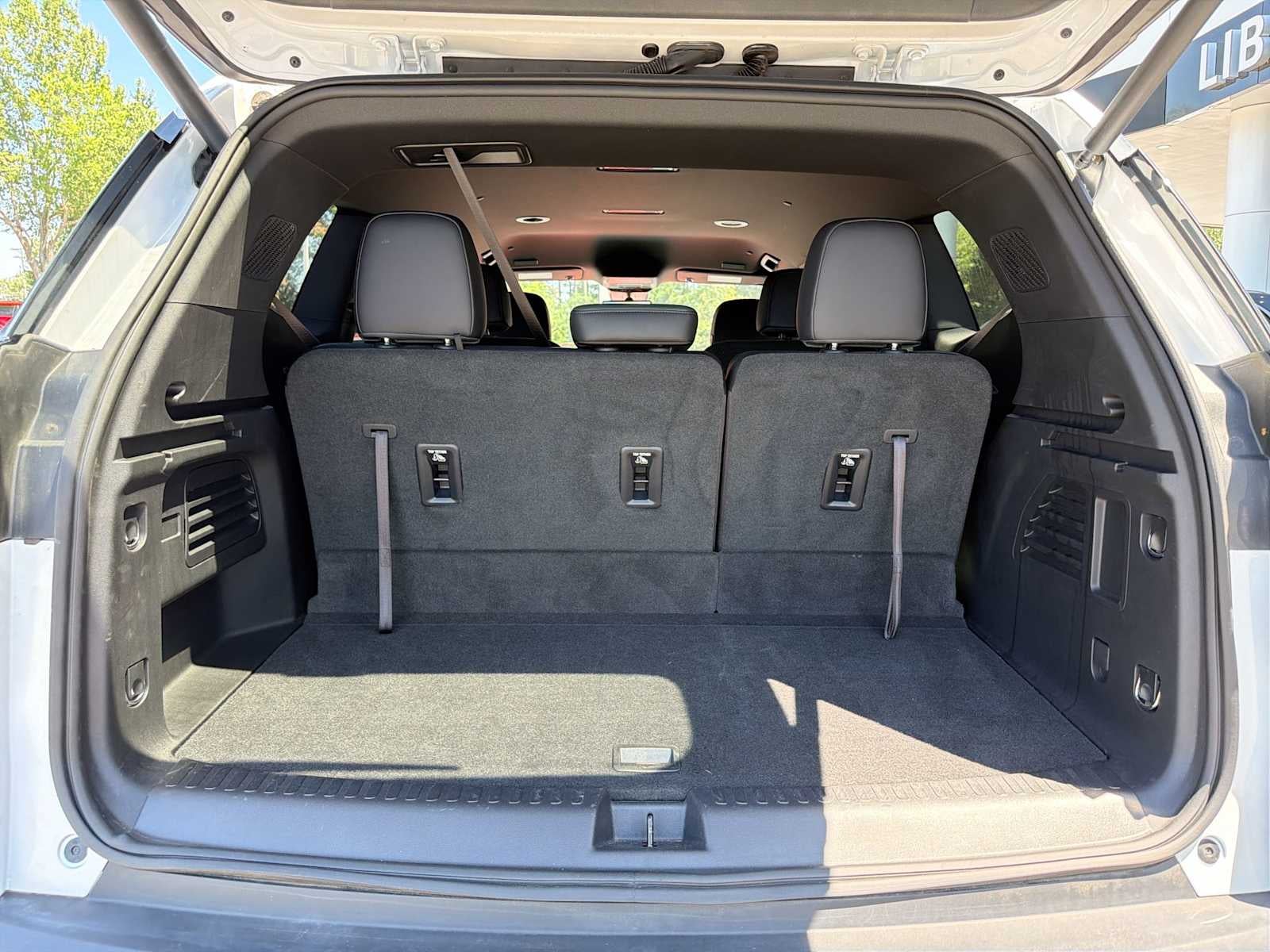 2024 GMC Acadia AWD AT4