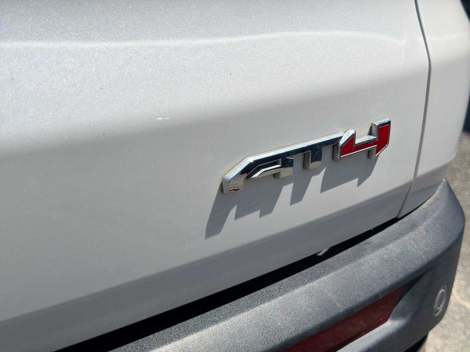 2024 GMC Acadia AWD AT4