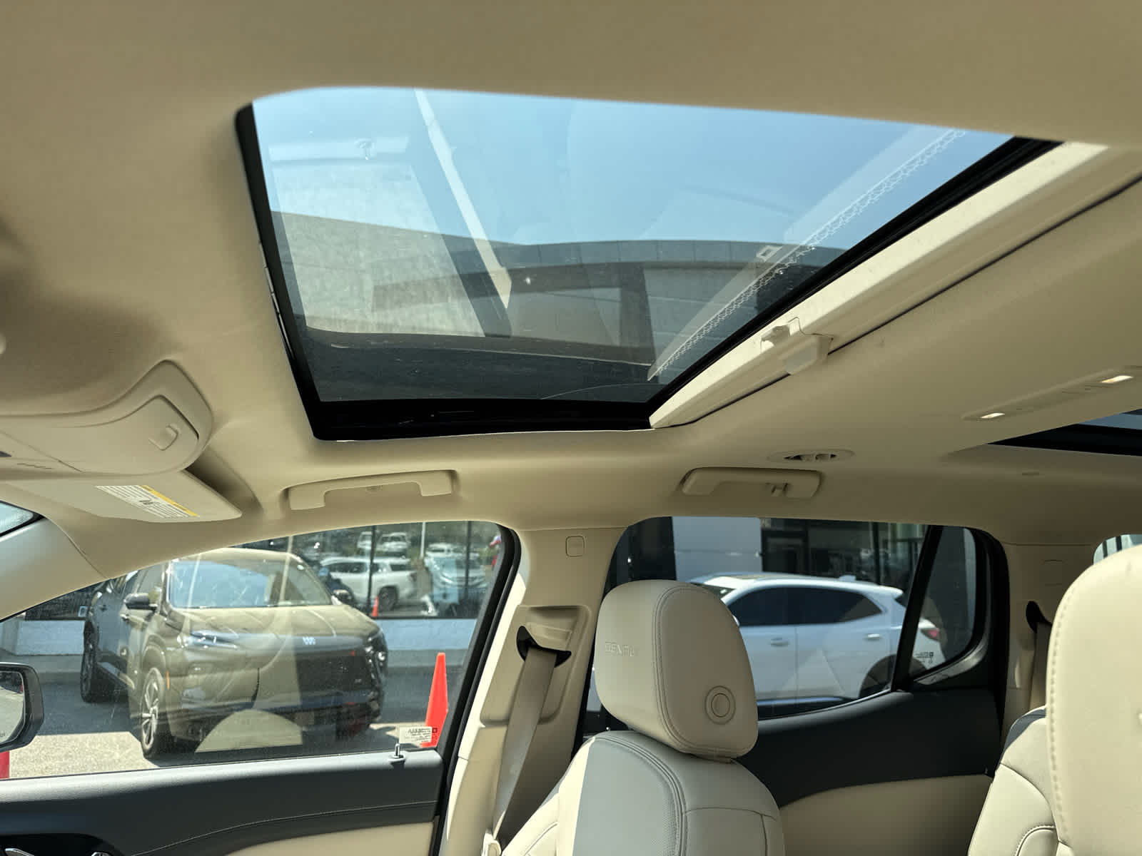 2023 GMC Acadia Denali